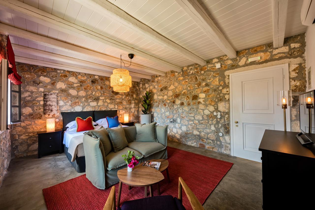 North Point Rooms Antipata  Exteriör bild